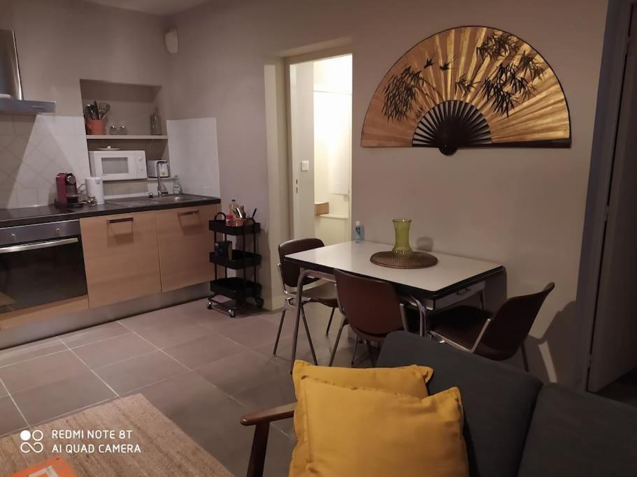 Bel Appartement Dans Centre Historique Avignon Exteriör bild